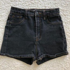 Cielo Black Jean Shorts Size Small